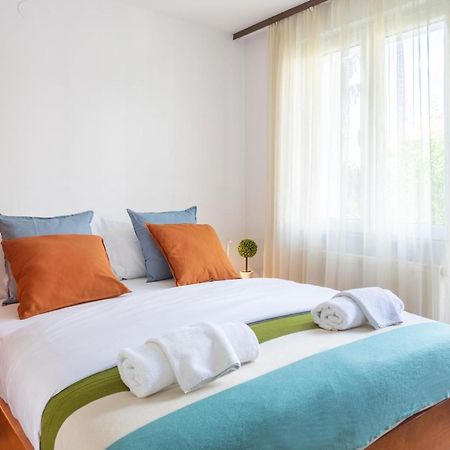 2Bdr Apartment With Balcony Near Maksimir زغرب المظهر الخارجي الصورة