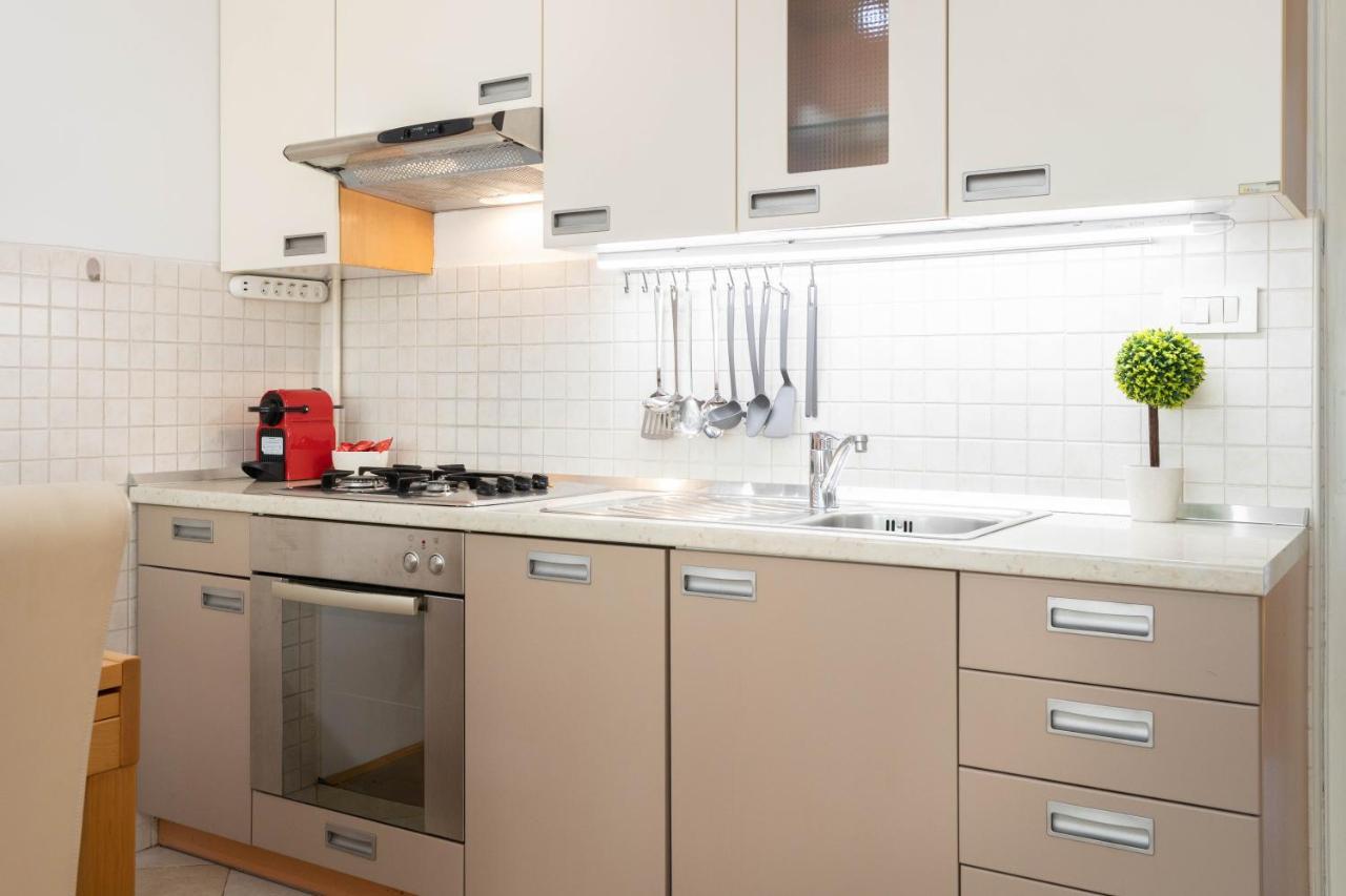 2Bdr Apartment With Balcony Near Maksimir زغرب المظهر الخارجي الصورة