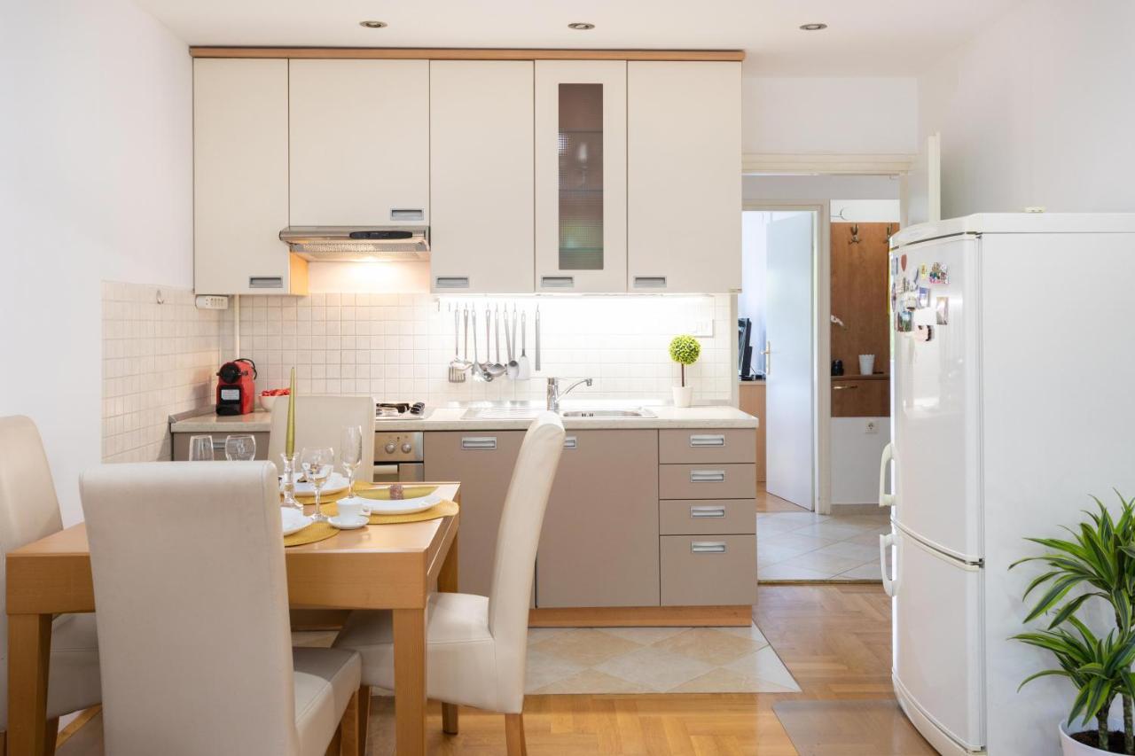 2Bdr Apartment With Balcony Near Maksimir زغرب المظهر الخارجي الصورة